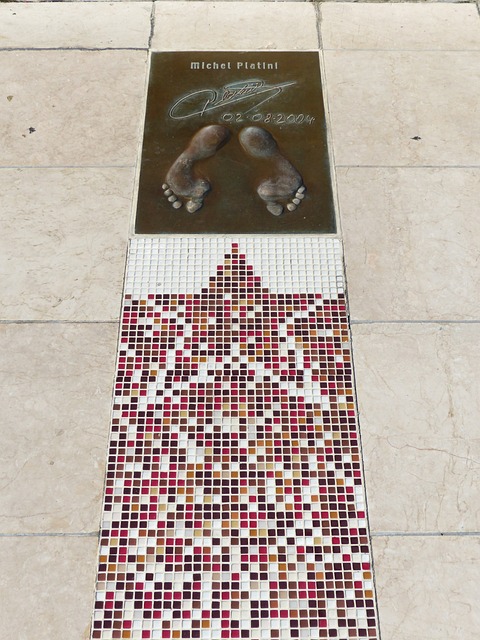 边路突破 边路突破